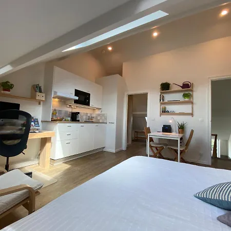 Logies-M Comfort Studios Inc Bikes B&B Ostend Exterior photo