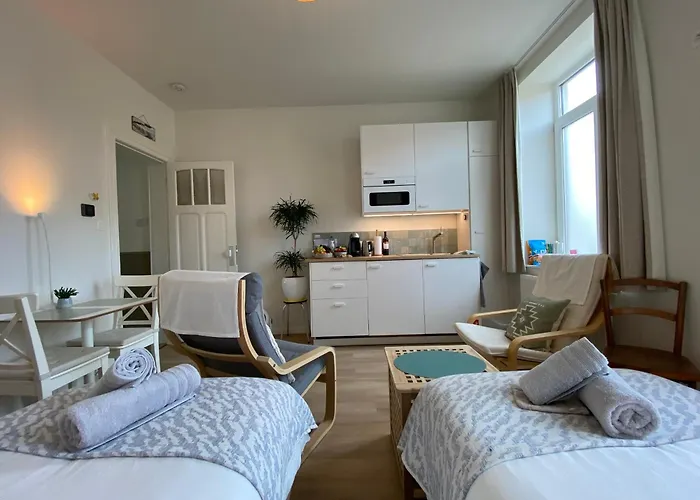 Logies-M Comfort Studios Inc Bikes B&B